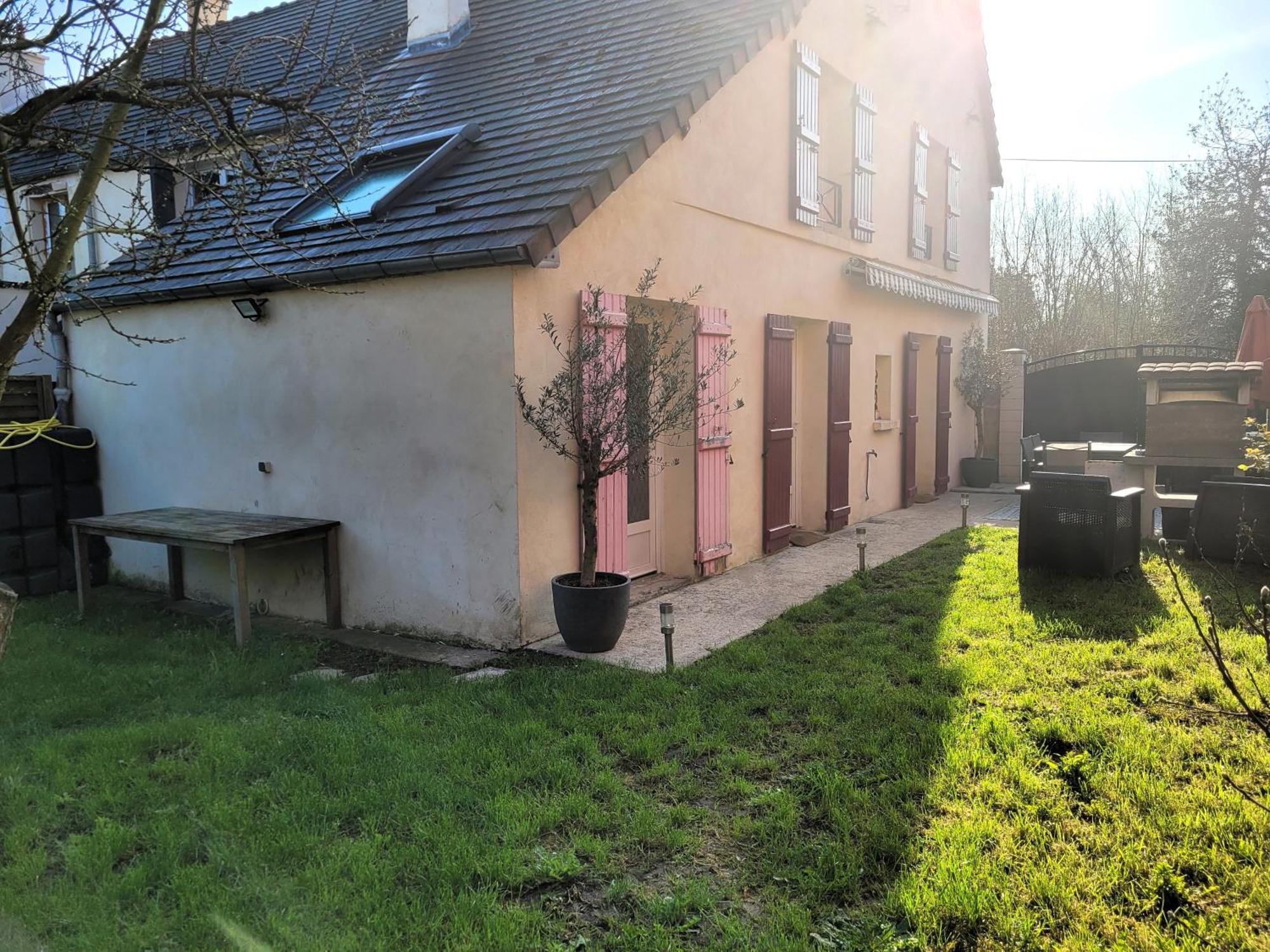 La Demeure Des Maraudeurs -10Min Disney-Jardin & Bbq Villiers-sur-Morin Bagian luar foto